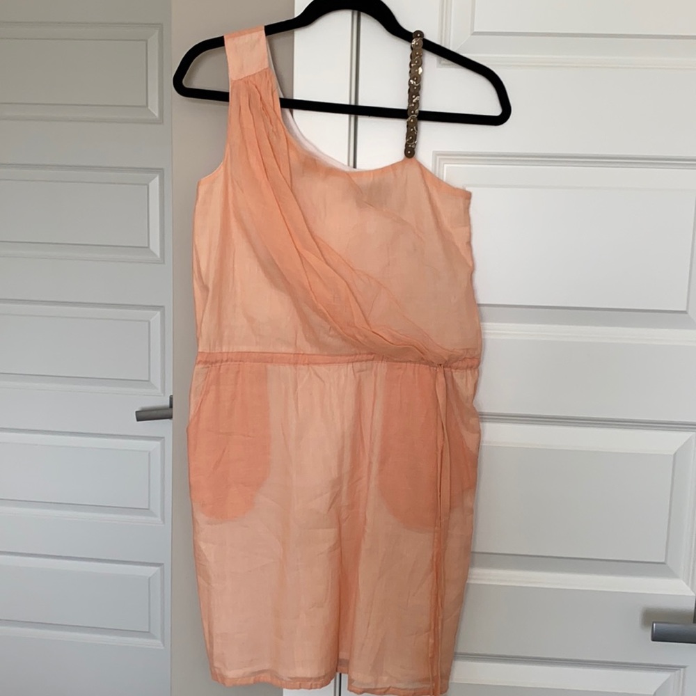 BNWT- Prairie New York dress with beautiful shoulder detail